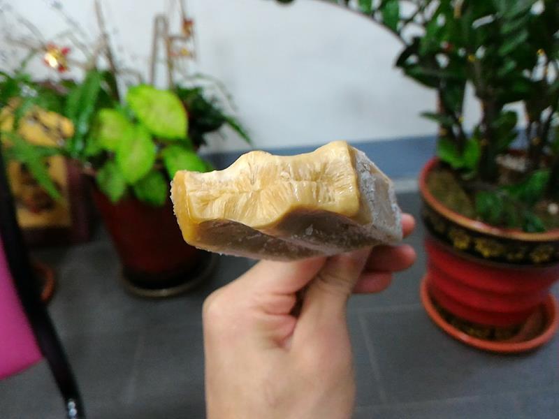 咬起來黑糖味道很夠