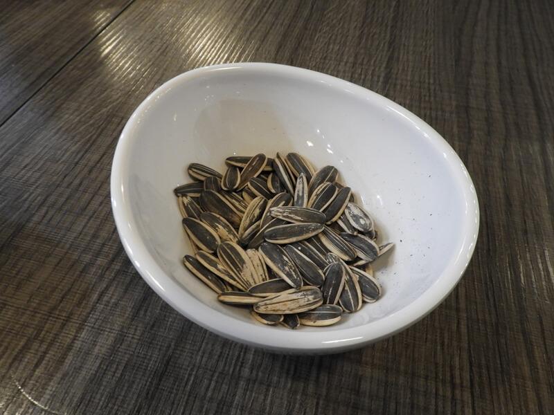 一碟葵瓜子