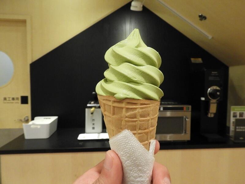 IKEA 的抹茶霜淇淋