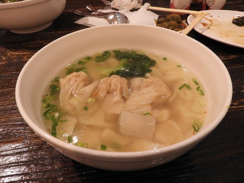 鮮肉餛飩貓耳麵