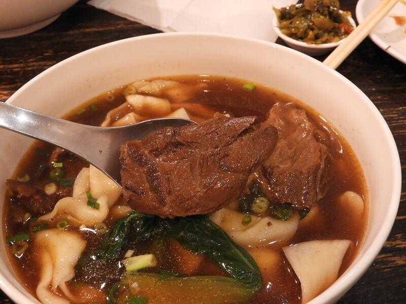 腱子心牛肉塊特寫