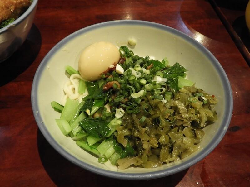 酸菜乾麵 NT50 元