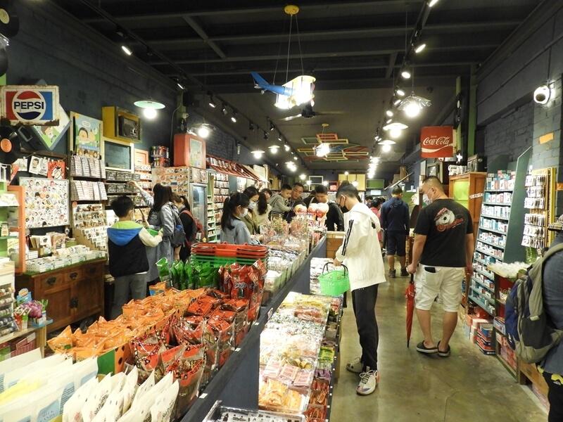 古玩店是一定要逛的啊！