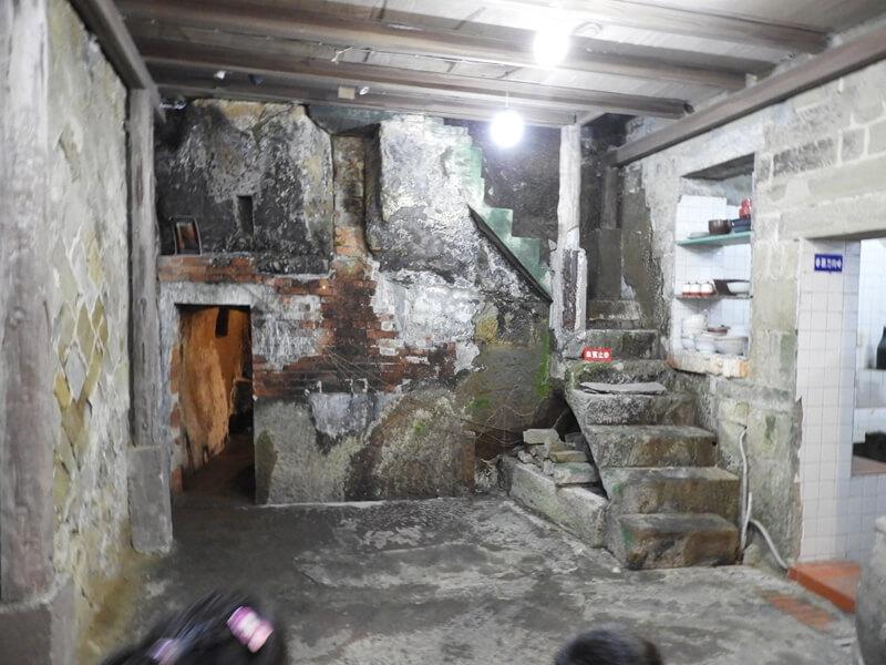 百年石頭屋