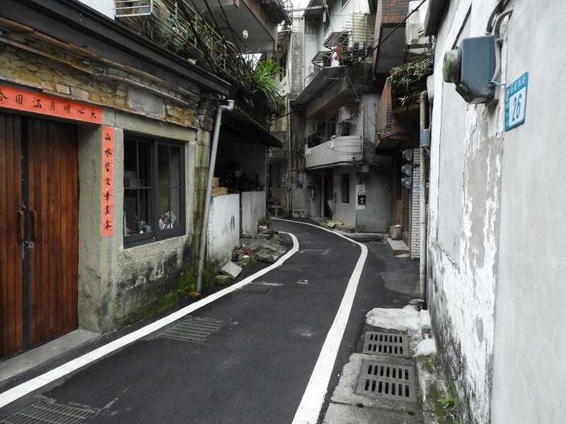 石碇西街的蜿蜒街道