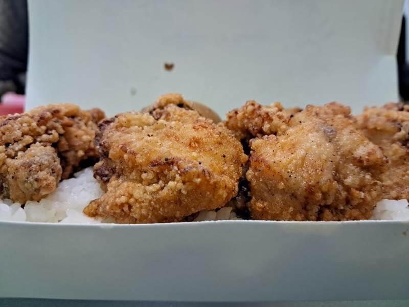 根本滿出來的炸雞塊