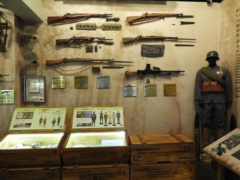 當年孤軍使用的軍事武器