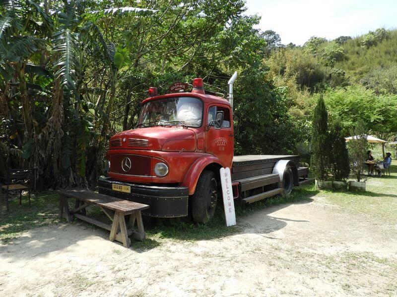 老式賓士卡車