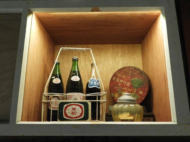 黑松玻璃瓶的飲料