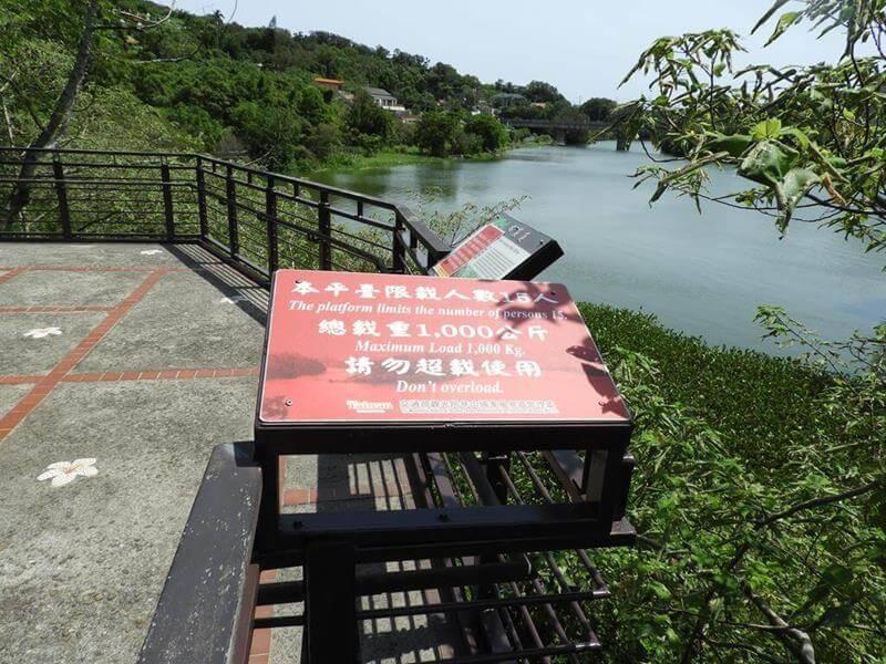 限重1000公斤的高架步道