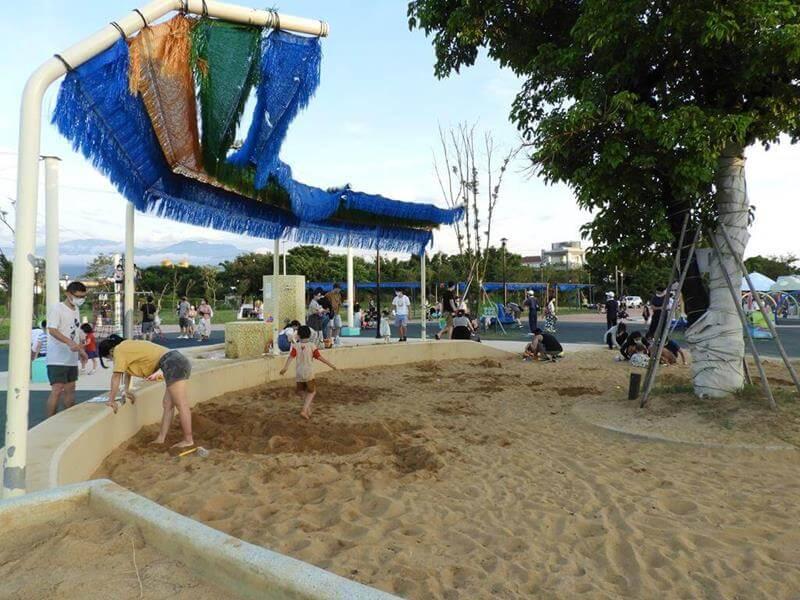獅山多功能運動公園親子沙坑