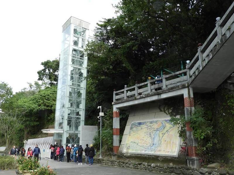 新建造的無障礙電梯