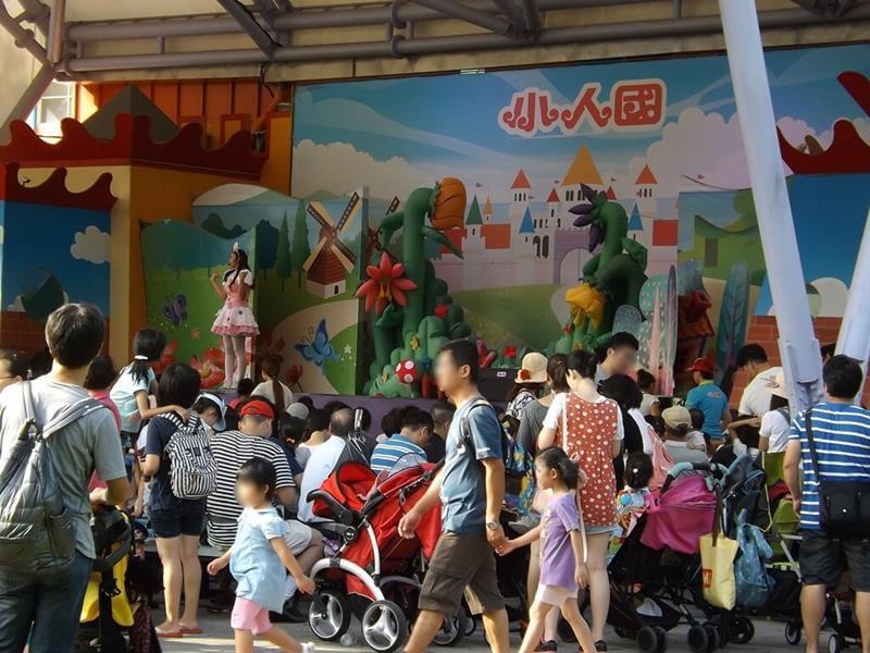 現場表演超多遊客觀賞