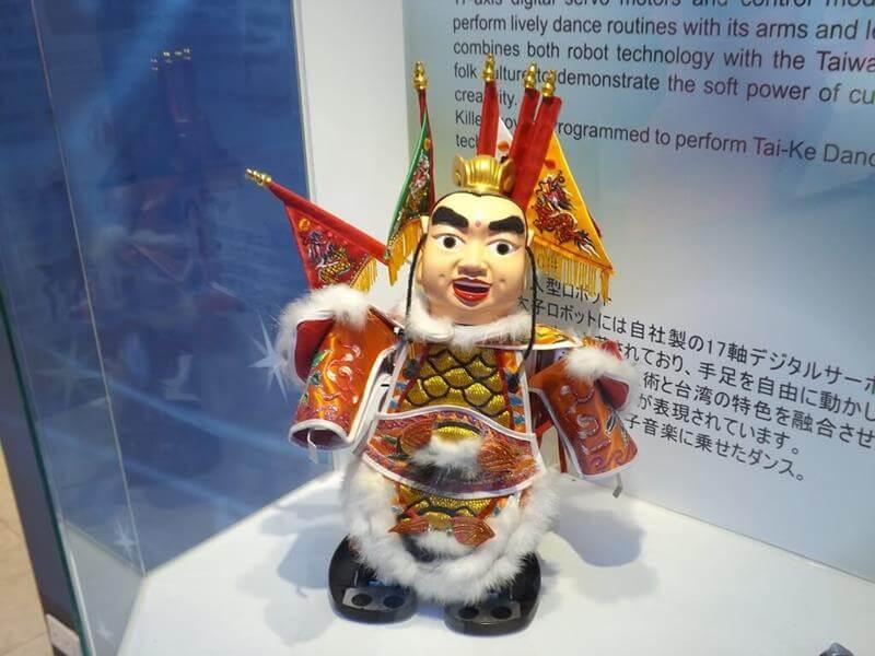 電音三太子機器人也很厲害