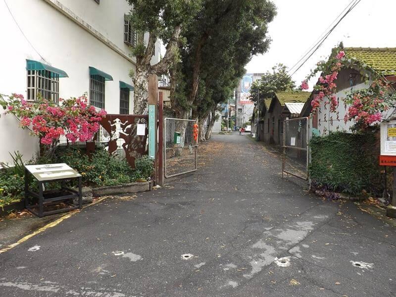 龜山憲光二村
