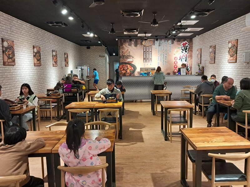 店內用餐環境相當不錯