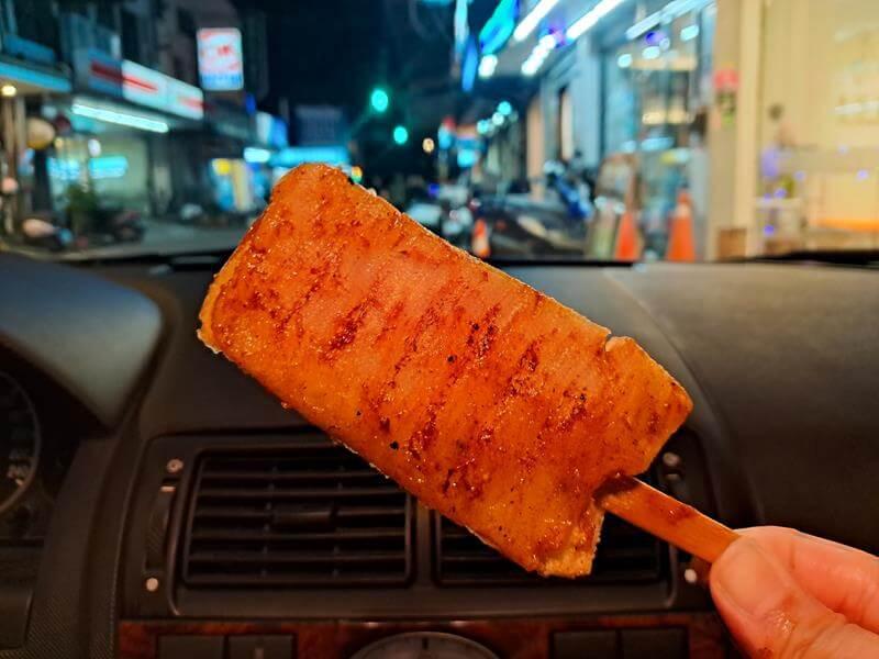 忘了是什麼，好像是烤麻糬
