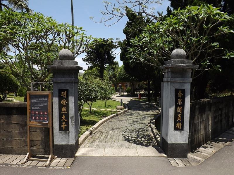 大溪齋明寺大門