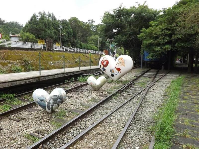 就連鐵軌都很好看