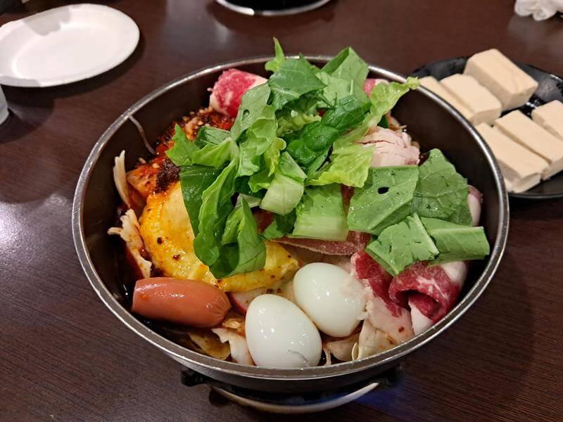 牛肉麻辣鍋