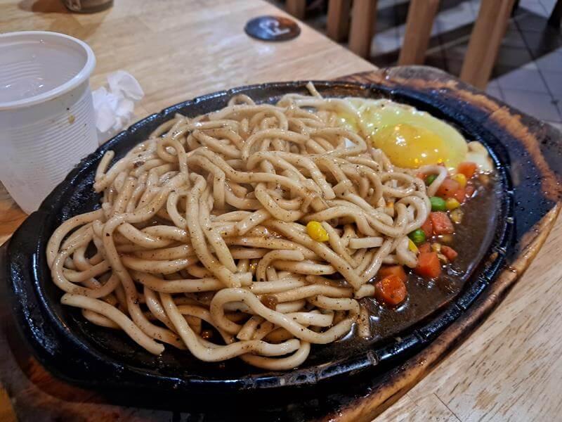 鐵板麵（黑胡椒）
