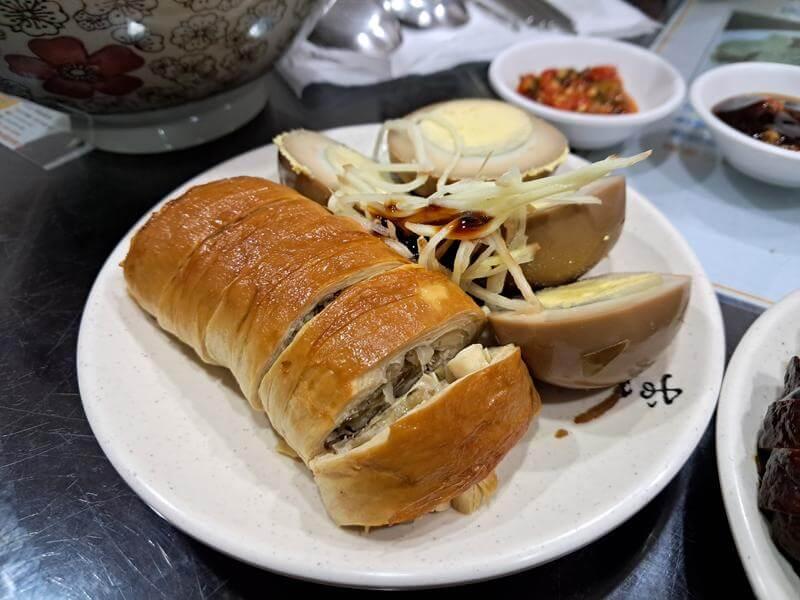 這是剛剛那個很特別的煙燻豆皮