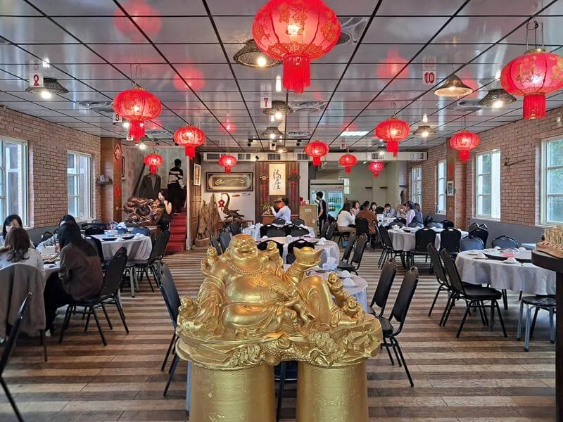 山中傳奇用餐環境